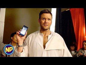 Jeff Gets Everyone to Delete the App | Community Season 5 Episode 8
