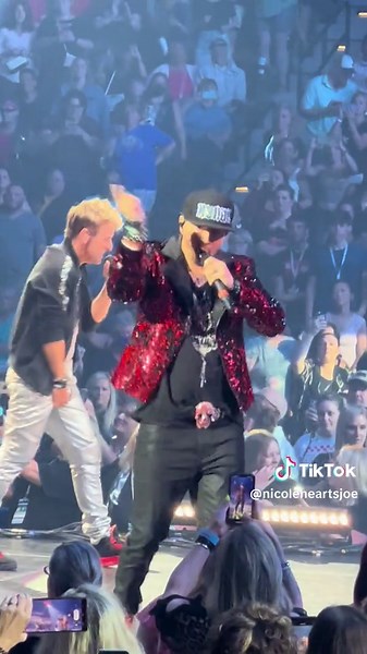 #nkotb #joeymcintyre #joemcintyre #fivebadbrothersfromthebeantownland #jordanknight #donniewahlberg #dannywood #jonknight #games #mixtapetour2022