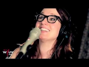Ingrid Michaelson - "Girls Chase Boys" (Live at WFUV)