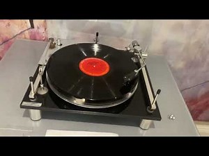 Transcriptors Saturn turntable