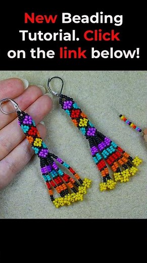 STUNNING DIY Huichol Fringe Earrings #seedbeadsearrings #huicholearrings #beadingtutorials