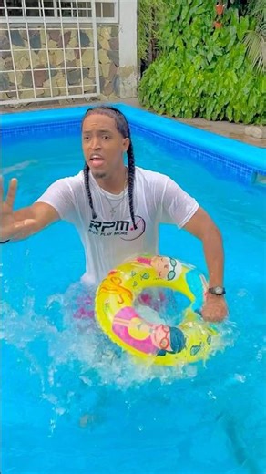 When a kid doesn't swim in my pool 👦🏊🏼‍♀️🤣💦 #shorts #pools #funny