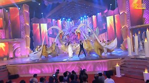 5.9K views · 235 reactions | Do you remember Shah Rukh Khan & Katrina Kaif's sizzling performance at ZCA as they paid tribute to the legendary filmmaker #YashChopra. #ZeeCineAwards | Zee Cine Awards | Facebook