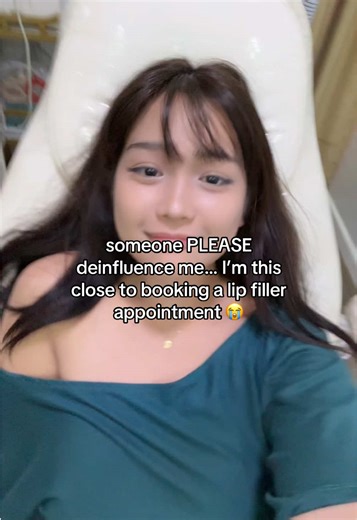 Parang ayoko na tumayo ditoo.. 😆 #lipfiller #yzelle #fyp | lip filler