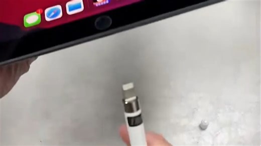 Apple Pencil一代连接充电指南：无需电池，直接磁吸笔身配iPad，绘画书写更便捷，真实使用体验分享