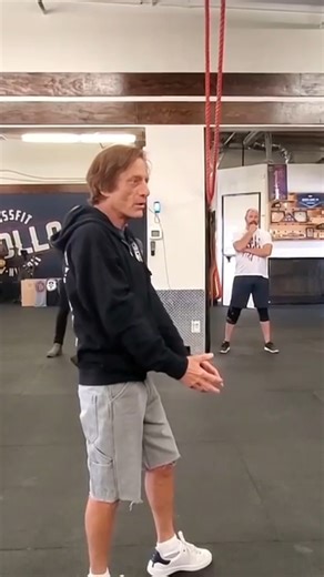 Straight Blast to Thai Boxing Clinch self defense skill. #jeetkunedo #jkd #brucelee #wingchun #thaiboxing #inosanto #paulvunak | Paul Vunak