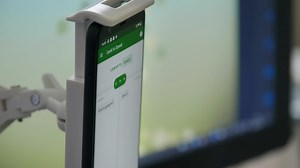 Vous pouvez désormais parler à votre smartphone Android avec les yeux — Frandroid