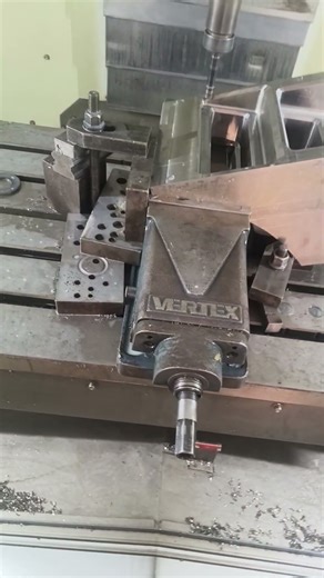 VMC machine tool injection mold