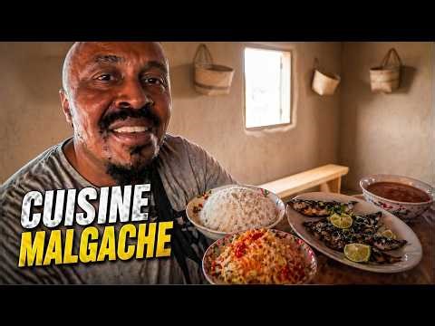 MADAGASCAR 🇲🇬 : elle nous prépare un repas malgache TRADITIONNEL 😳 (poisson frit, riz, achard)