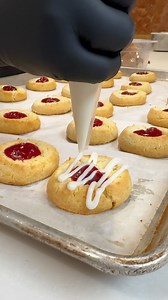 What better way to spend National Cookie Day than with a sweet treat from Lucky Joe’s? What’s your go-to cookie of choice? 🍪 #nationalcookieday #cookieday #freshcookies #luckyjoes #saratogacasino #saratogacasinohotel #saratogasprings | Saratoga Casino