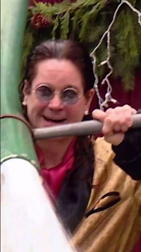 Let it snow! ⛄#TheOsbournes #OzzyOsbourne #Christmas