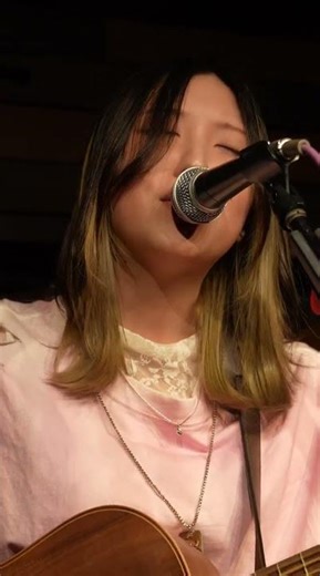 真理 Mari "Neon Blue" #シンガーソングライター #弾き語り #ライブ #ギター #jpop