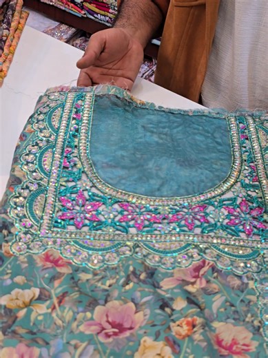 Exploring Fashion Trends in Dubai and Abu Dhabi