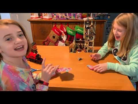 Unboxing Rainbocorns Magic Color Mix Poop