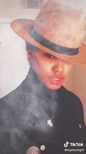 Bare w/ Me #barewithme #barewithmechallenge #dfod #teyanataylor #fyp #fypシ #fypchallenge #blackcreators #michaeljackson #ActingChallenge #dance #xyzcb