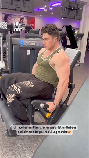 17 reactions | Bodybuilder ! #fyp #bodybuilding #gym #muscle | John sax | Facebook