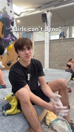 Pokalbiai prie magnezijos on Instagram: "Easy 7b #climbing #bouldering #dyno #gym #reels"