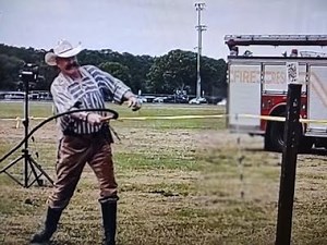 John Bailey - Bullwhip Master & Guinness World Record Holder !
