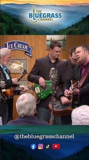Timeless Comfort: Doyle Lawson & Quicksilver's Heartfelt "Precious Memories" Performance