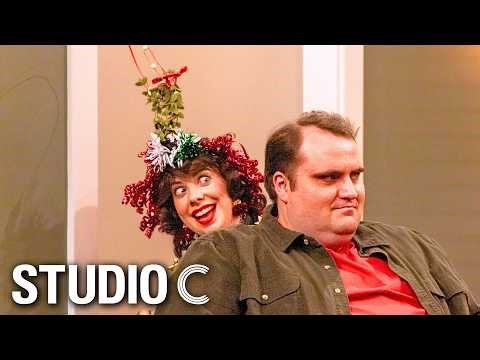 Mistletoe Hat - Studio C