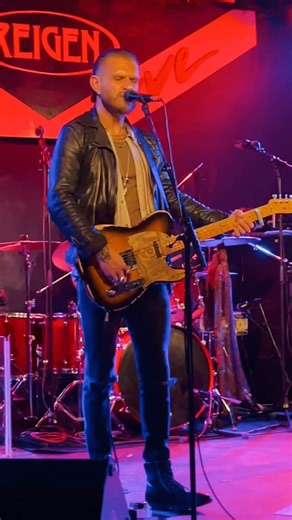 Ben Poole captivated the audience @reigenlive #livemusic #concert #rock #benpoole | Reigen Live