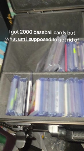 Deciding What to Keep from My 2000 Baseball Cards