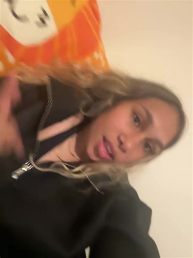 never straighten your hair guys✌🏽