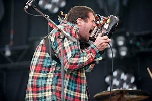 Brand New perform first new song in six years ‘Don’t Feel Anything’ – watch