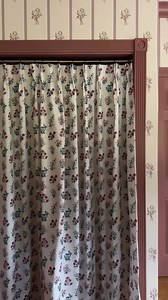 💕 Berry bold beautifully chic, our Clarke & Clarke Drapery in Linden Berry Punch steals the spotlight in this dreamy space styled by @turnerbrit. Designed by the iconic British design house Clarke & Clarke, these custom drapes transform windows into stunning focal points with rich colors, expressive patterns, and luxurious linen-mix textures. ✨ From the playful pink paint to the charming wallpaper, these drapes add the perfect finishing touch — bringing both style and function, even to a closet