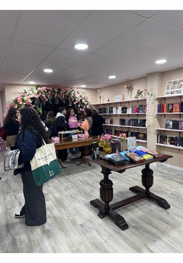 El tag lo ha creado @Marta books 📚🩷, gracias por nominarme @Andrea 📖🌷 Me encantan los tags de verdad😍 Nomino a: @✨carla📚 @🗡️🪩🎀 (Rhett's version) @alee.books 🎀 @Ana 💞⭐️📖 @booksbyjuu_ 💐 @broklynbooks📚 @carlaa 💝📚 @roomiesbookclub🧚🏼‍♀️📖 #BookTok #parati #tag #booktokespaña