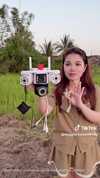 Camera 360 độ 3 mắt theo dõi từ xa bằng điện thoại. giá có thể thay đổi tùy theo thời điểm khuyến mãi trên Tiktok shop #camera #anninh #camera360 #review #onggiareview