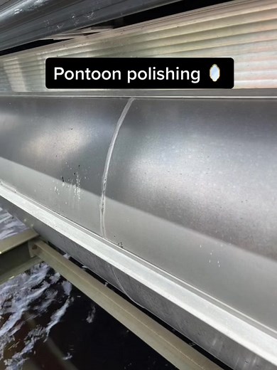 Pontoon Polishing for Boat Restoration