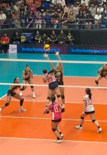 Umaarangkada Talaga Ang ating Mareng JG! 😎 She is BACK! She really is BACK.🥳 #pvl2026 #pvlallfilipinoconference2026 #volleyball #creamlinecoolsmashers