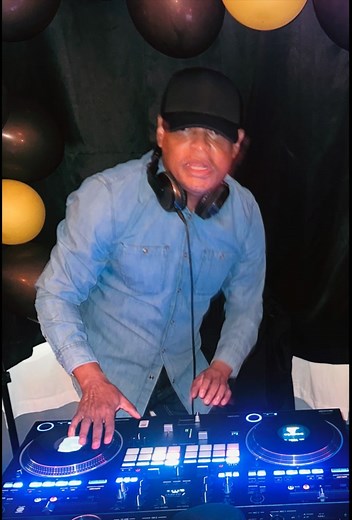 16 reactions · 4 comments | Rendez-vous is this Sunday, November 23rd with DJ Master Mix playing the hottest and the latest at Le Spot Café. Noche Caliente is on fire than ever before. Ladies are free before 10Pm - Doors open: 8Pm - 1Am. Adm. $20. Dress impressive! Don't miss out on this special social dance! | Gregory Lebeau | Facebook