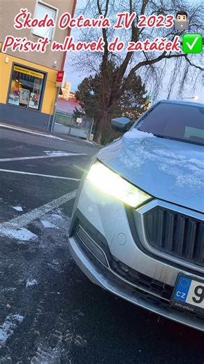 Škoda Octavia IV 2023👨🏻‍💻 (Přísvit mlhovek do zatáček) . . #skodaauto #skodaoctavia #octavia #vagcoding #pribram