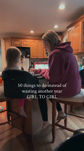 Lisa Huegel | Make Money Online on Instagram: "Teaching my daughter that small habits add up. This is a reminder to change a few things at the very start of the year 1. Fix your sleep schedule 2. Learn basic money management 3. Start investing, even with small amounts 4. Exercise regularly 5. Build a personal project 6. Eat clean 7. break the habit of scrolling 8. Save money consistently 9. Refresh your living space & room 10. Focus on progress, not perfection 11. Stick to one habit for 30 days