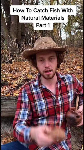 50K views · 938 reactions | How to catch fish using natural materials and basic tools. #bushcraft #camp #camping #wildlife #outdoor #survival #caveman #primitive #primitiveskills #knowledge #primitive_technology #wildernessskills | Camping & Bushcraft | Facebook