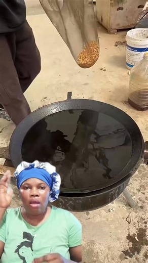 6.1K views · 27 reactions | This is the easiest way to fry your puff come nice one you need to try this | Naomi Natasha | Facebook