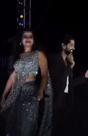 sivaangi new stage show | sivaangi | cook with comali #shivangi #sivaangi #tamilhits #trending #sc