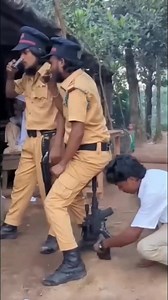 People are very funny🤣 #reelsvideoシ #comedy #funnyvideos #videos le lien de mon compte Instagram et juste en bas 👇👇 https://www.instagram.com/commandant.k?igsh=OGkzdDU4MHl0Mzlz | Commandant Koné