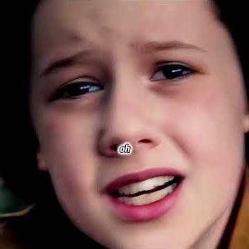 I’m about to be eaten by a giant #shorts #movie #film #movierecap