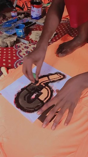 Screen Printing Techniques: Mastering Fabric Design