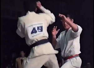 340K views · 13K reactions | Fighting Black Kings - A documentary covering the 1st Kyokushin World Tournament in 1975 A clip from the documentary here of Sensei T.HIGASHITANI. 屢 © shotokan__craig | Altyn Arystan Karate-do Dojo | Facebook
