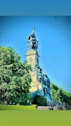 "Never complain, never explain" "อย่าบ่น" และ "ไม่จำเป็นต้องอธิบาย" | Phraarkhom Leepen