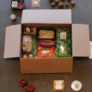 17K views · 39 reactions | Need to restart after the festive period? Get back into a healthy routine with HelloFresh! We'll deliver fast and delicious recipes with pre-measured fresh ingredients to your door each week! | HelloFresh | Facebook