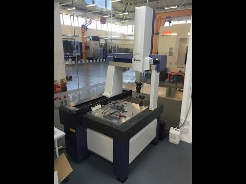 MITUTOYO CRYSTAL Apex C 574 CNC CMM