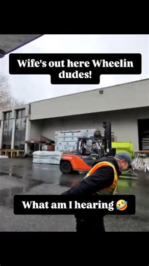 Matthew Green on Instagram: "Just beauty's on route #2 #wheelinanddealin #coffeetruck #foodtruck #lunchtruck #greensandbeansdeli #chuckwagon #cateringtruck #canteentruck @lanuzagreen ❤️"