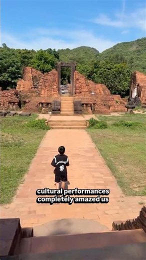 Travel Hoi An Like A Local Day 2 🇻🇳 | LÒ GẠCH CŨ FARM, My Son Sanctuary & Hoi An Memories Show