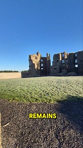 💡 DID YOU KNOW 🇮🇪 Built in the 13th century, Roscommon Castle was constructed for the English Crown and became one of the most important strongholds in Connacht. Over the centuries, the castle was attacked, captured, rebuilt, and fought over by Norman and Gaelic Irish families, including the O’Connors. Its turbulent history mirrors the wider power struggles of medieval Ireland. Eventually abandoned, the castle fell into ruin — but today its impressive walls and towers still dominate the lands