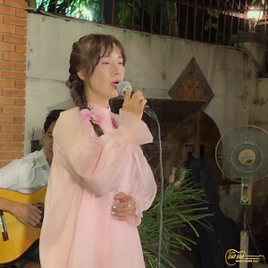 Ca khúc : Biết đên bao giờ Sáng tác : Lam Phương Trình bày : Thuỳ Trang | Cafe Đất Việt